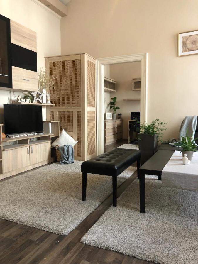 Nádor Luxury Apartman Budapeste Exterior foto